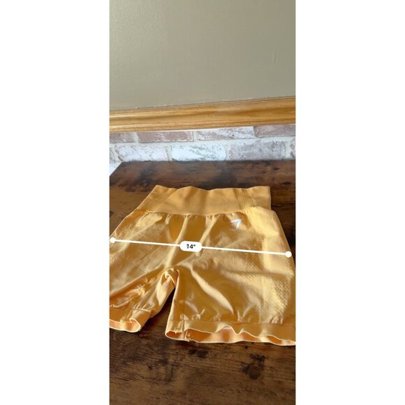 Gymshark Ladies Womens Small Gold Seamless Workout Shorts - Picture 12 of 13
